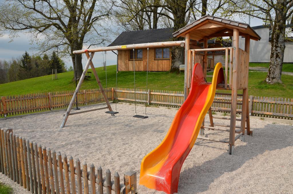 Guest house Gasthof-pension Urzn Altmuenster