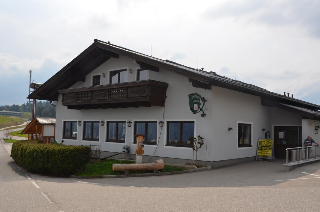Gasthof-pension Urzn Altmuenster